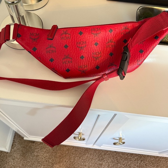 MCM Bag - Picture 6 of 7